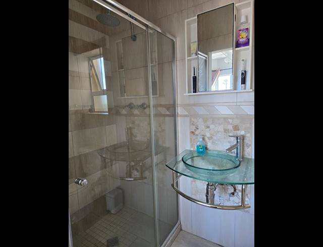 3 BEDROOM TOWNHOUSE FOR SALE IN BLUEWATER BAY